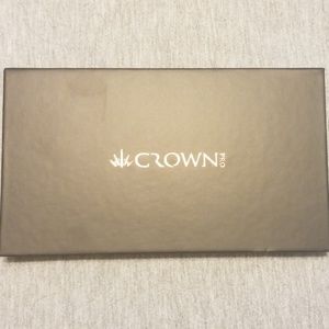 Crown pro palette